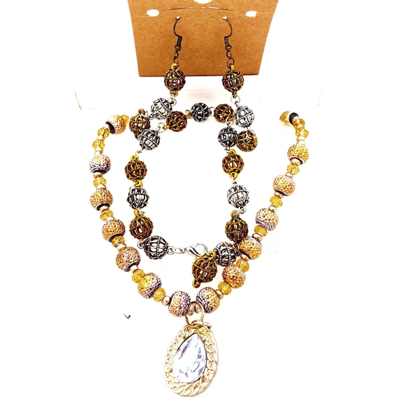 247NEB136 Handmade 3 pc. Gold & Silver Necklace Set - Picture 7 of 8